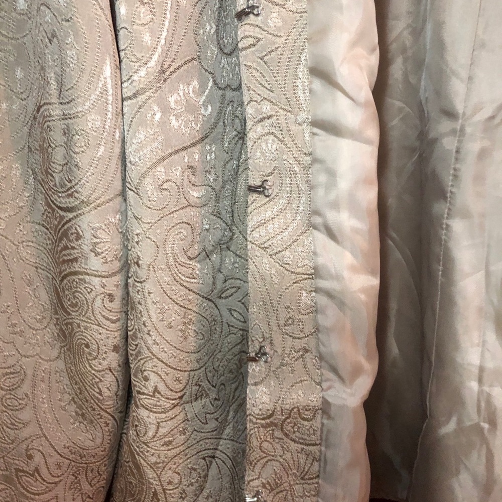 Blazer - Picture 3 of 9